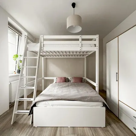 In Apartman